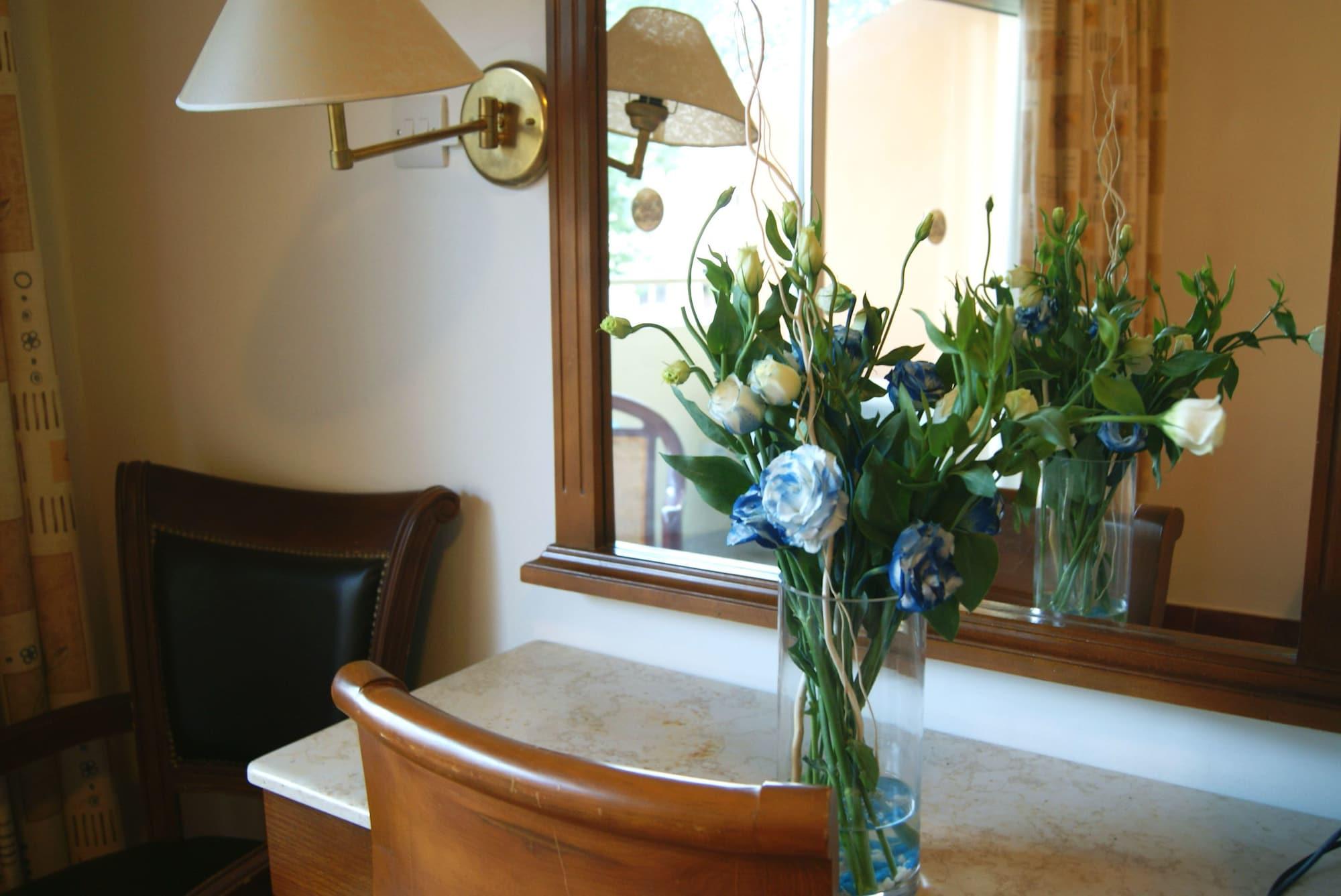 M. Moniatis Hotel Limassol Ngoại thất bức ảnh