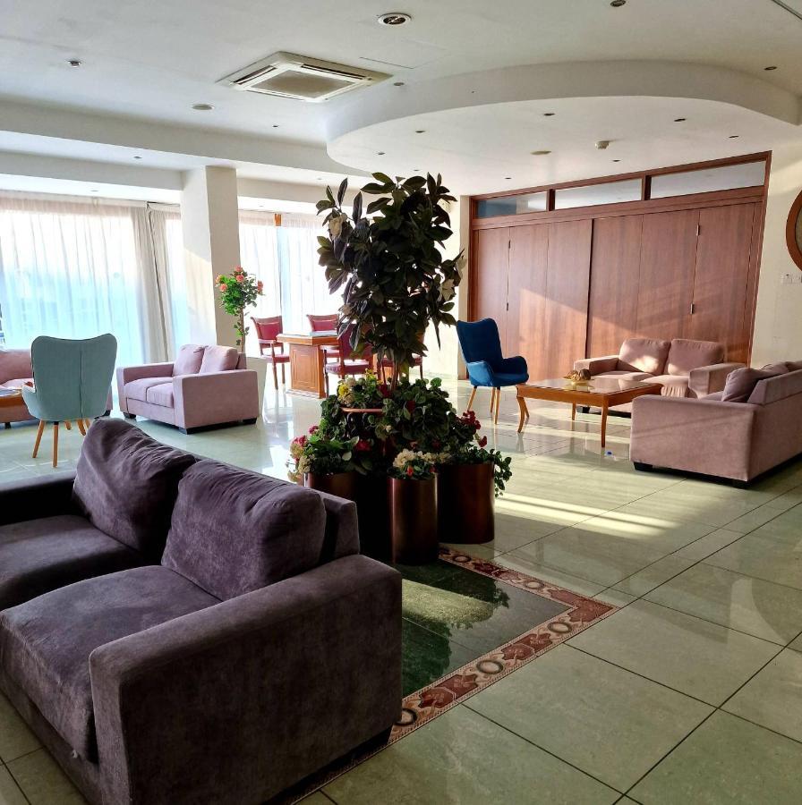 M. Moniatis Hotel Limassol Ngoại thất bức ảnh